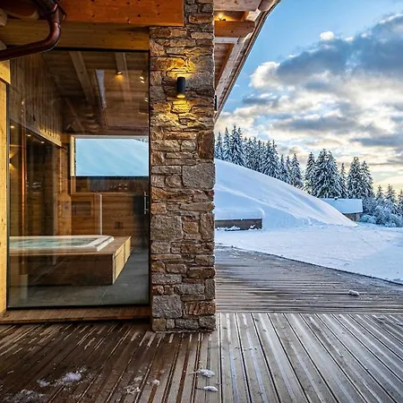 Chalet Le Strato Avec Jacuzzi Aux Pieds Des Pistes *