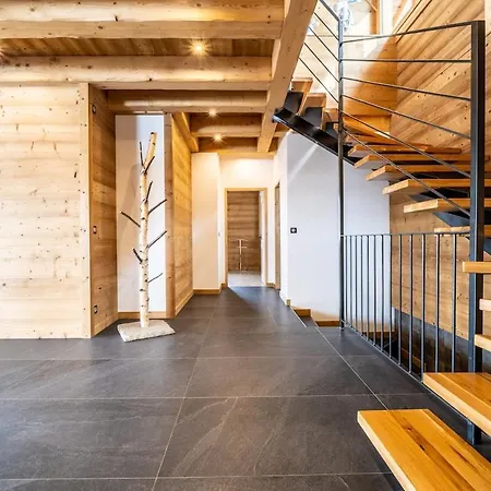 Chalet Le Strato Avec Jacuzzi Aux Pieds Des Pistes *