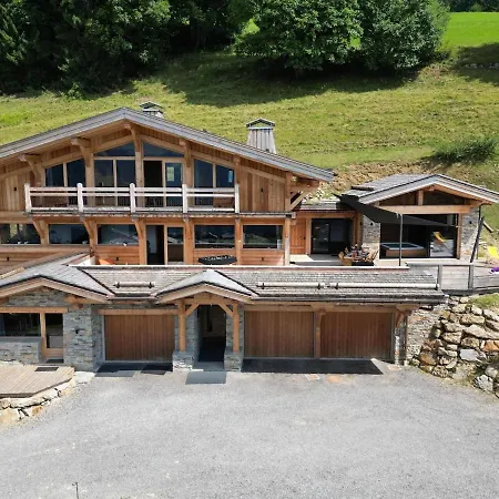 Le Strato Avec Jacuzzi Aux Pieds Des Pistes *