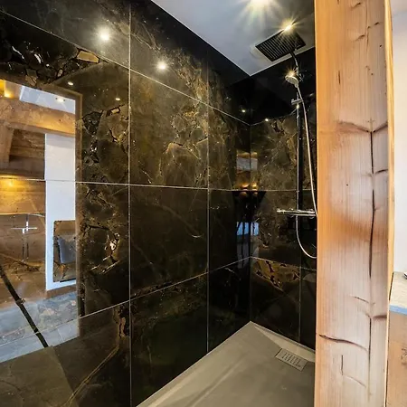 Le Strato Avec Jacuzzi Aux Pieds Des Pistes *